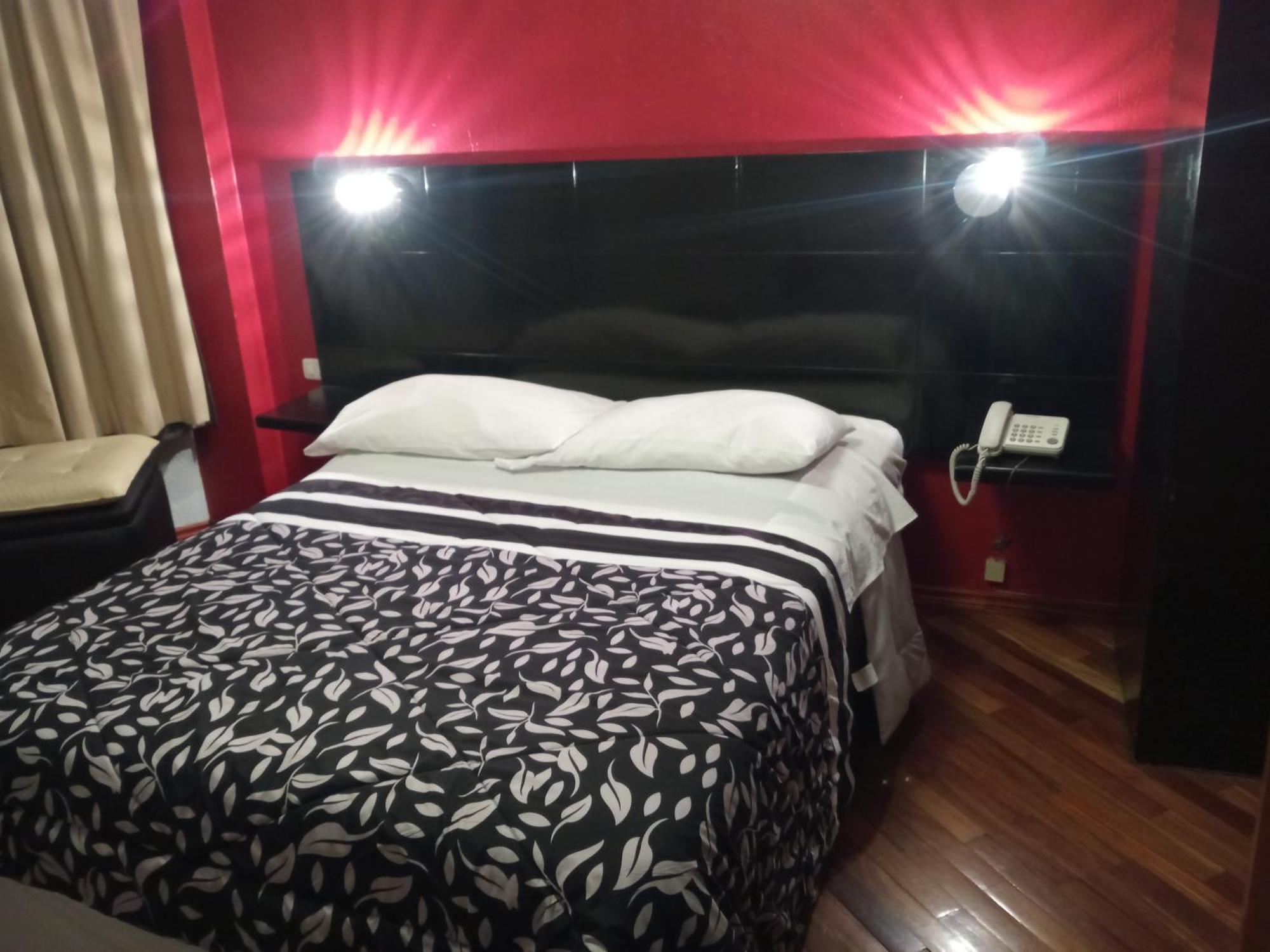 Hostal Capri Quito Ngoại thất bức ảnh