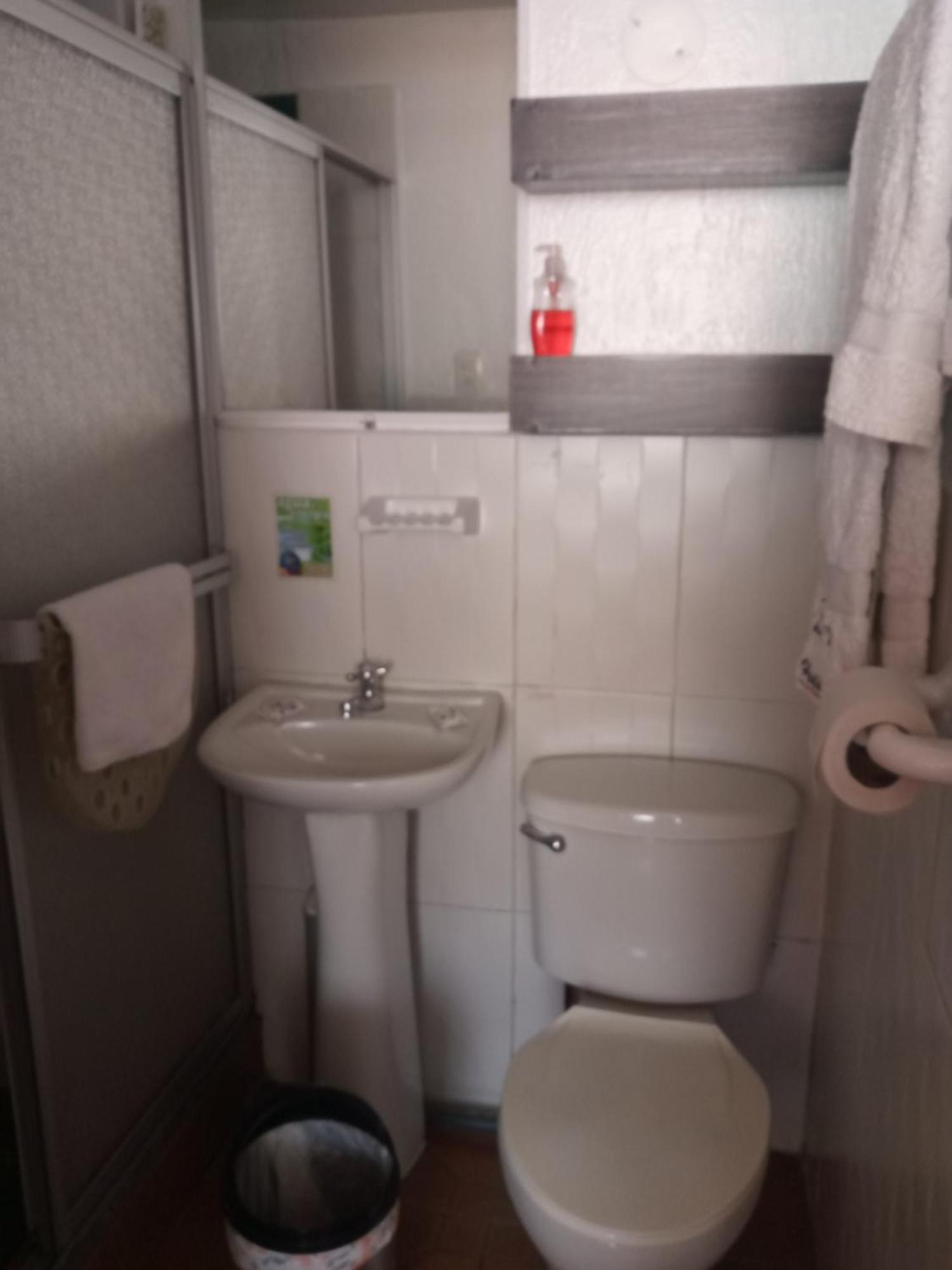Hostal Capri Quito Ngoại thất bức ảnh