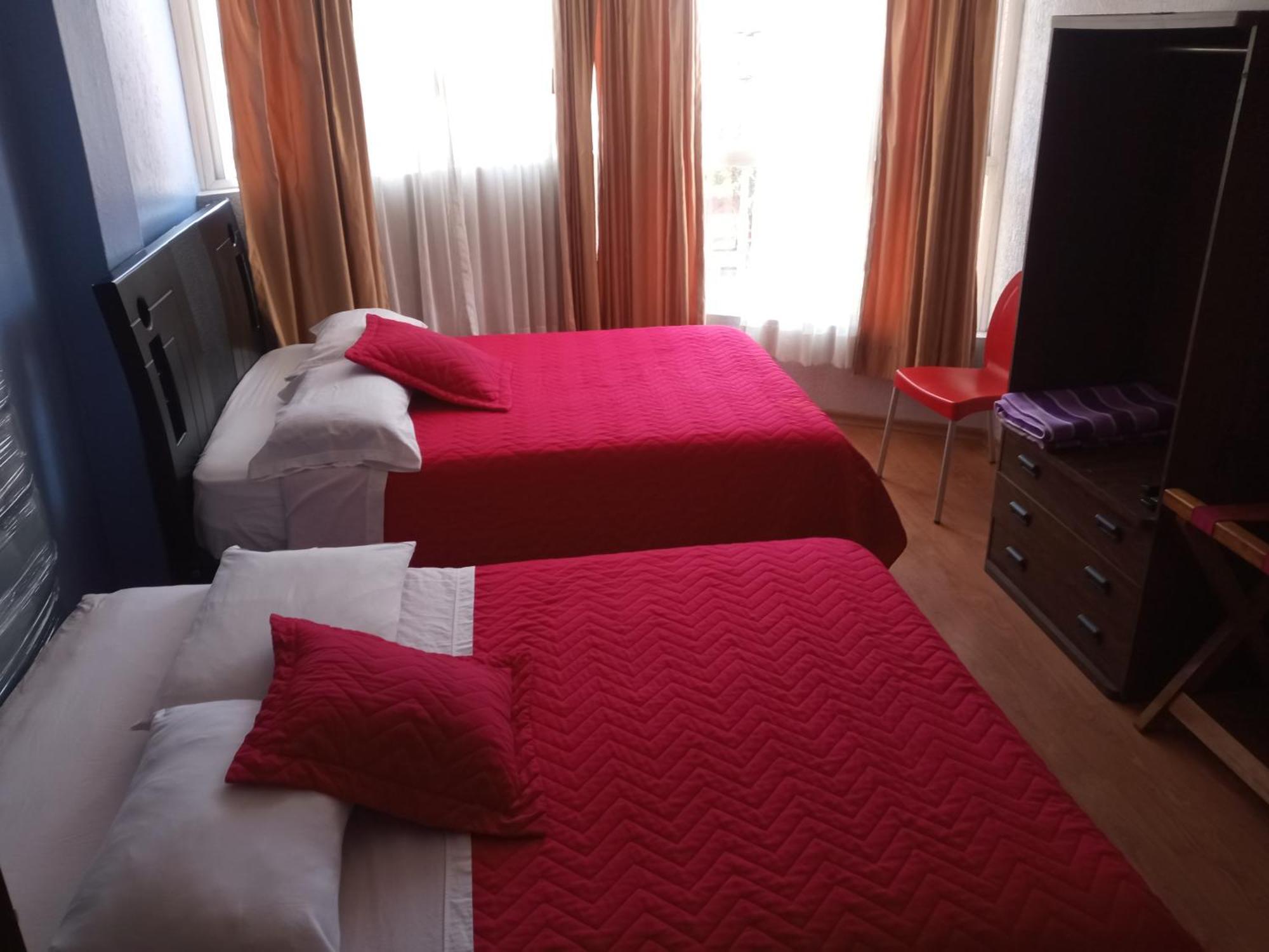 Hostal Capri Quito Phòng bức ảnh