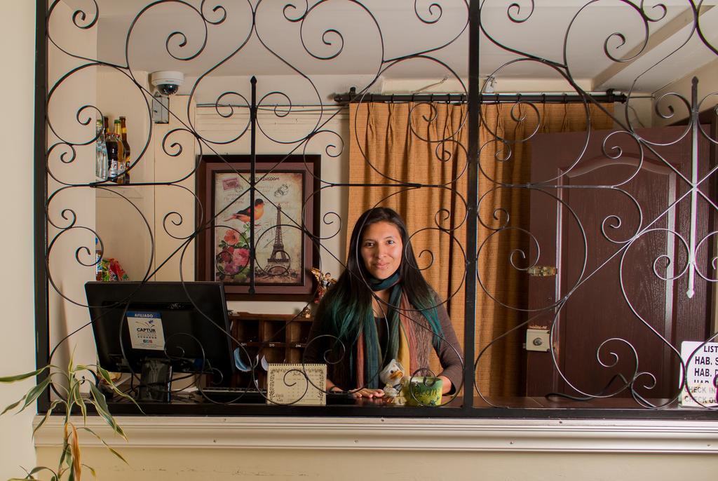 Hostal Capri Quito Ngoại thất bức ảnh