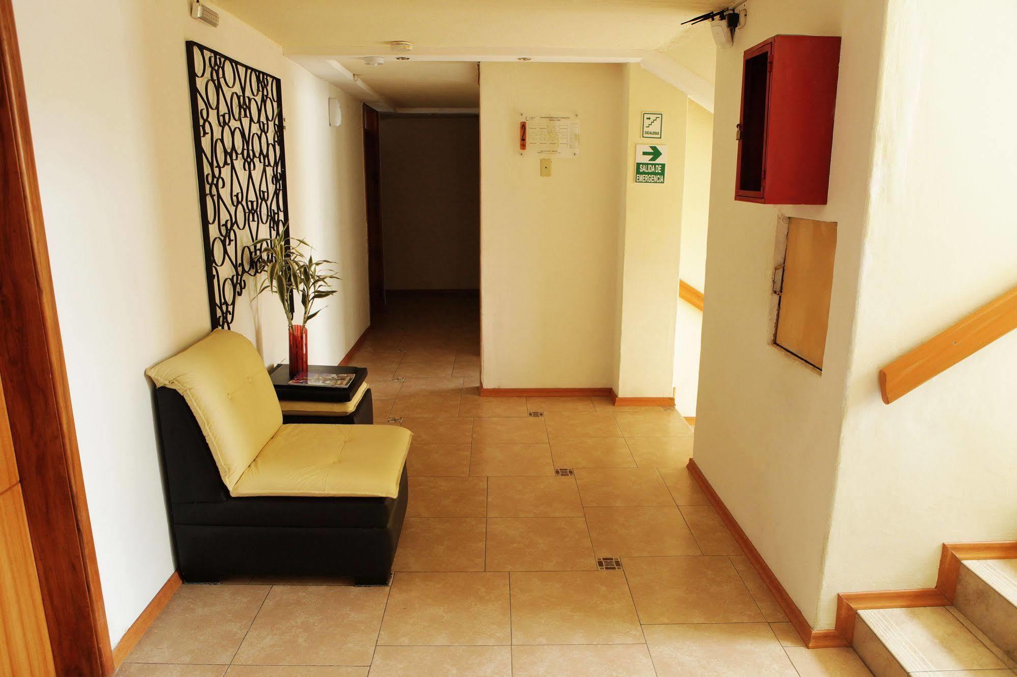 Hostal Capri Quito Ngoại thất bức ảnh
