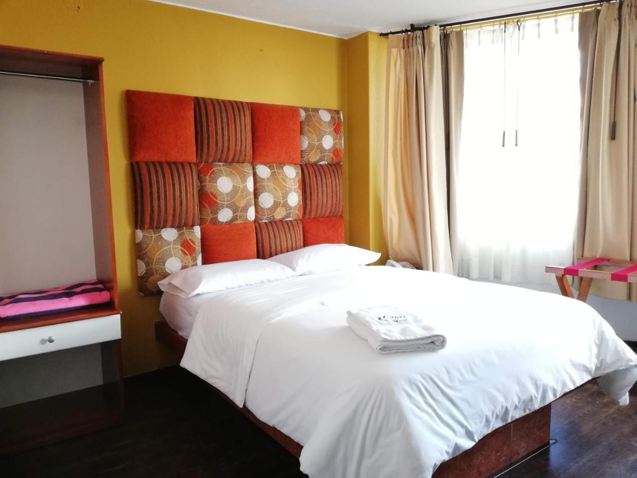 Hostal Capri Quito Ngoại thất bức ảnh