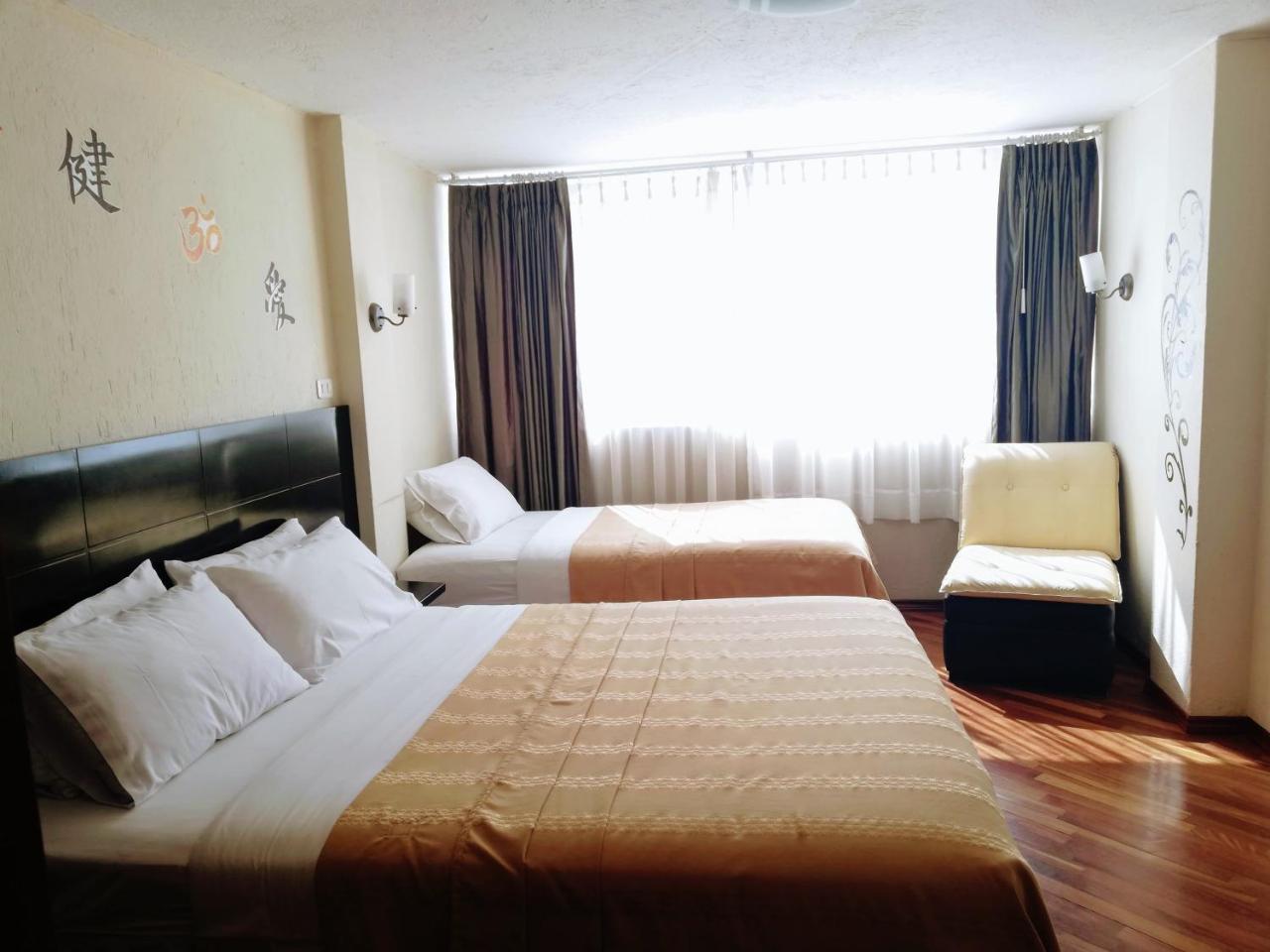 Hostal Capri Quito Ngoại thất bức ảnh